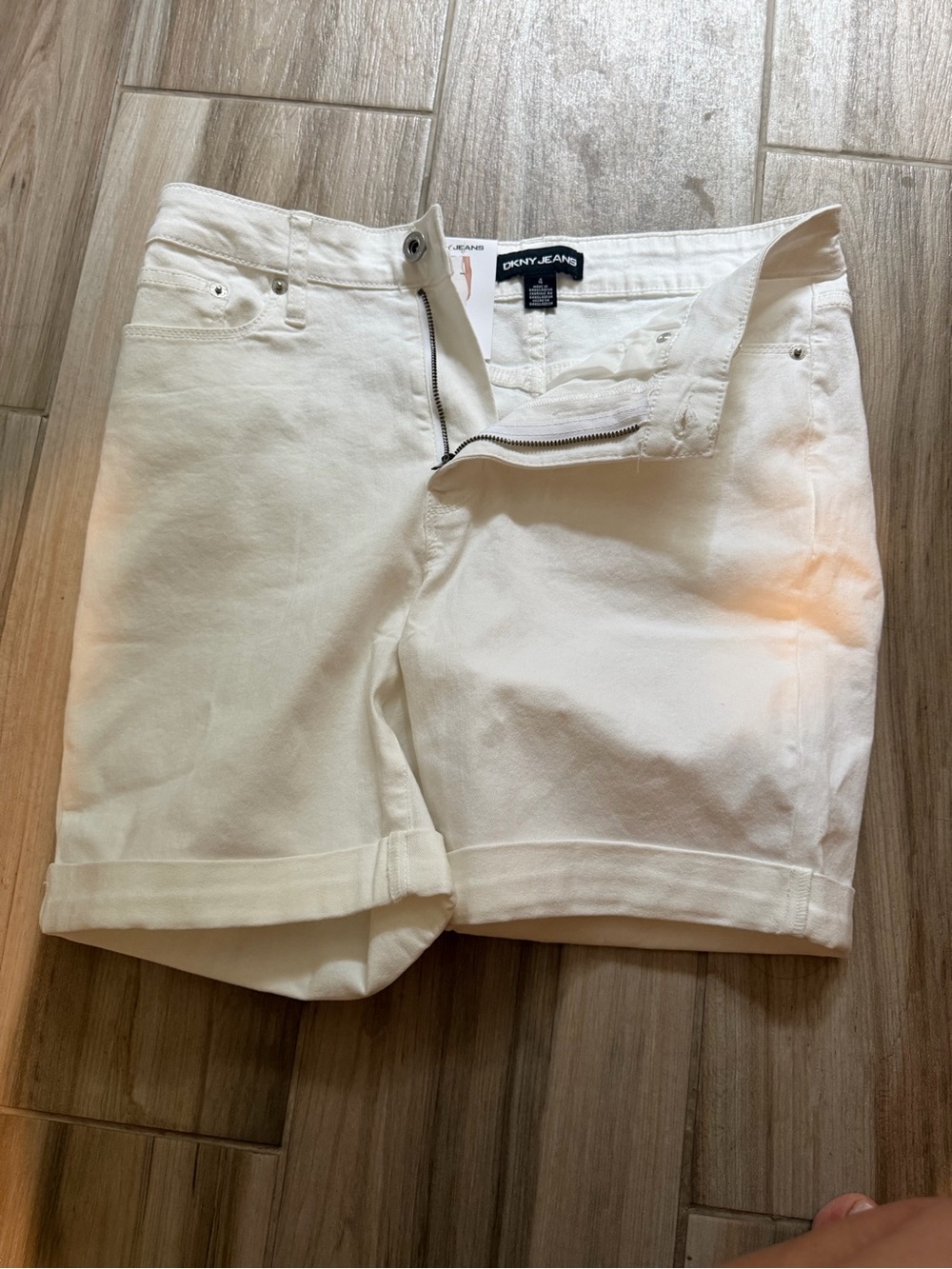 DKNY White Cuffed Women’s Shorts